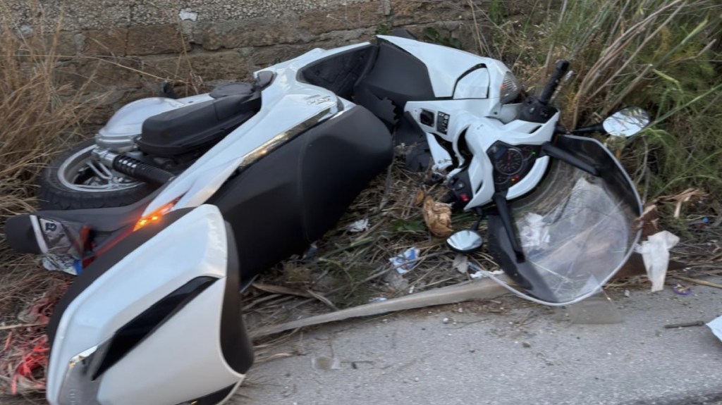 Al momento stai visualizzando Incidente tra auto e moto in viale Cannatello: centauro ricoverato in ospedale
