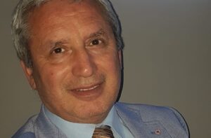 Scopri di più sull'articolo Pensionamento di Salvatore Condello: un’eccellenza della Neurologia lascia il segno nel territorio