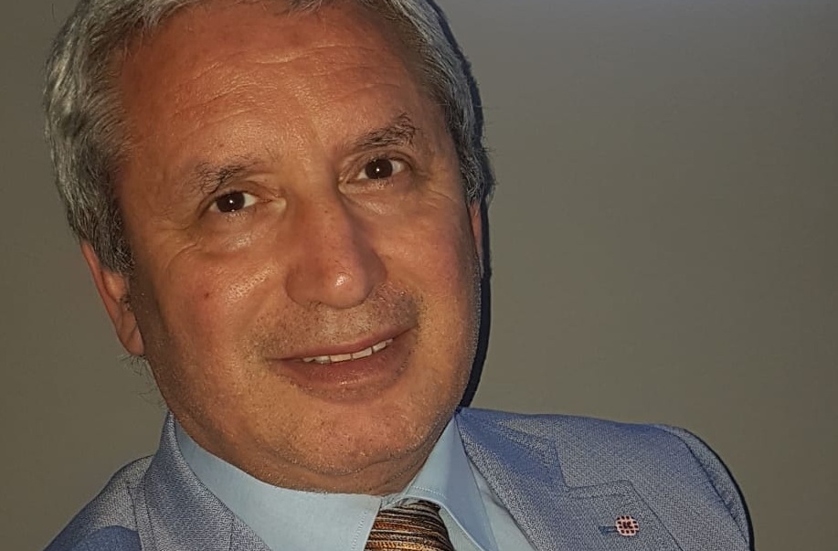 Al momento stai visualizzando Pensionamento di Salvatore Condello: un’eccellenza della Neurologia lascia il segno nel territorio