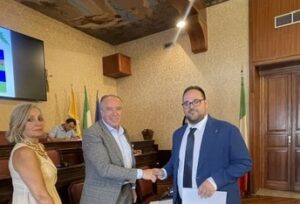 Scopri di più sull'articolo Cambio al Consiglio provinciale: Peppe D’Angelo subentra a Nino Amato