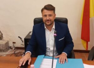 Scopri di più sull'articolo Francesco Viola riconfermato alla guida del Consiglio Comunale di Cammarata