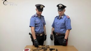 Scopri di più sull'articolo Arrestato 32enne: trovato in casa con pistola e munizioni