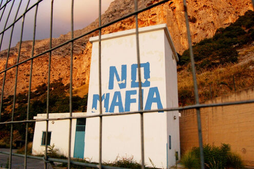 Al momento stai visualizzando Vandali colpiscono immobile confiscato alla mafia a Canicattì