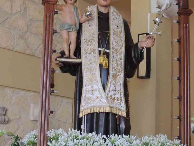 Al momento stai visualizzando Festeggiamenti per Sant’Antonio da Padova: il programma a Poggioreale