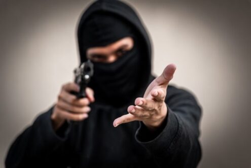 Al momento stai visualizzando Due rapinatori armati aggrediscono un cinquantenne a Canicattì