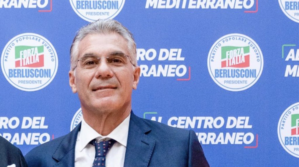 Al momento stai visualizzando Indagato per corruzione il deputato agrigentino Riccardo Gallo