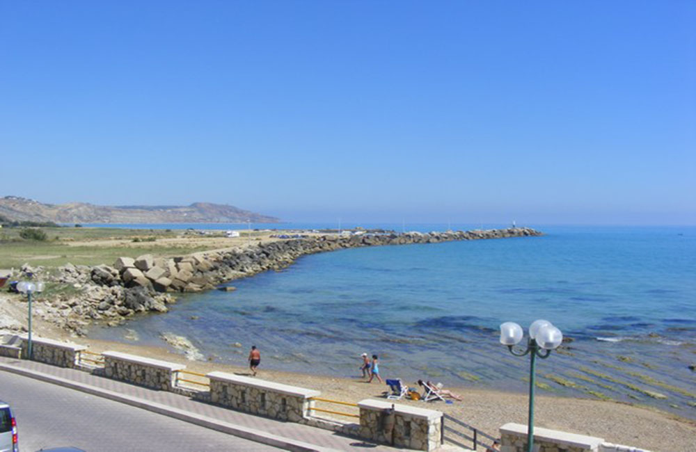 Al momento stai visualizzando Lite per traffico a Siculiana Marina: coppia aggredita davanti ai familiari
