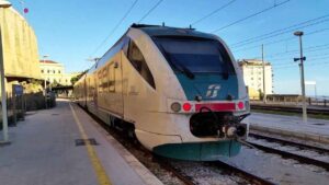 Scopri di più sull'articolo Disagi estivi: cancellazioni di treni in provincia di Agrigento e Caltanissetta dal 14 giugno