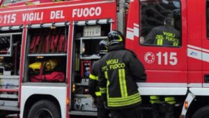 Scopri di più sull'articolo Incendio in un parrucchiere a Canicattì: avviata inchiesta dalla procura