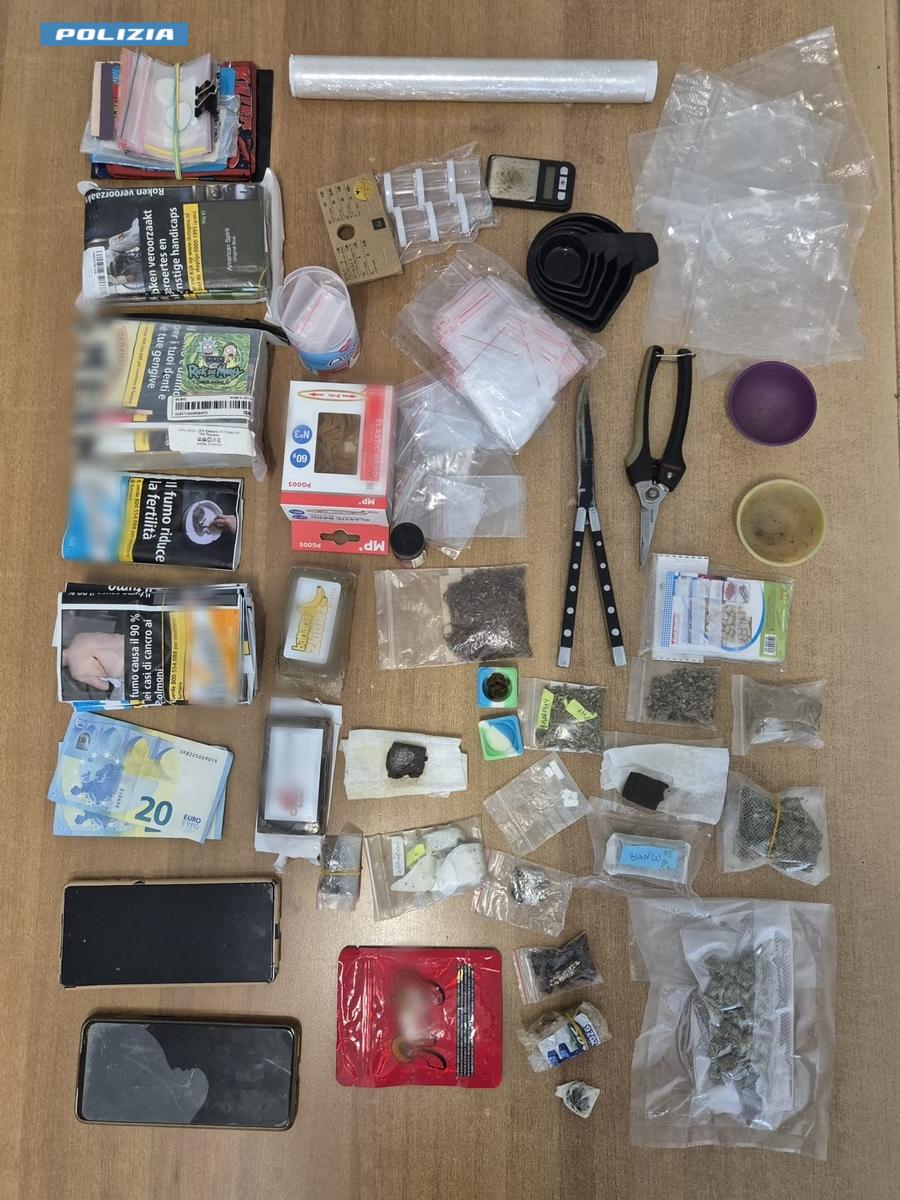 Al momento stai visualizzando Arrestato per possesso di oltre 300 grammi di droga in casa