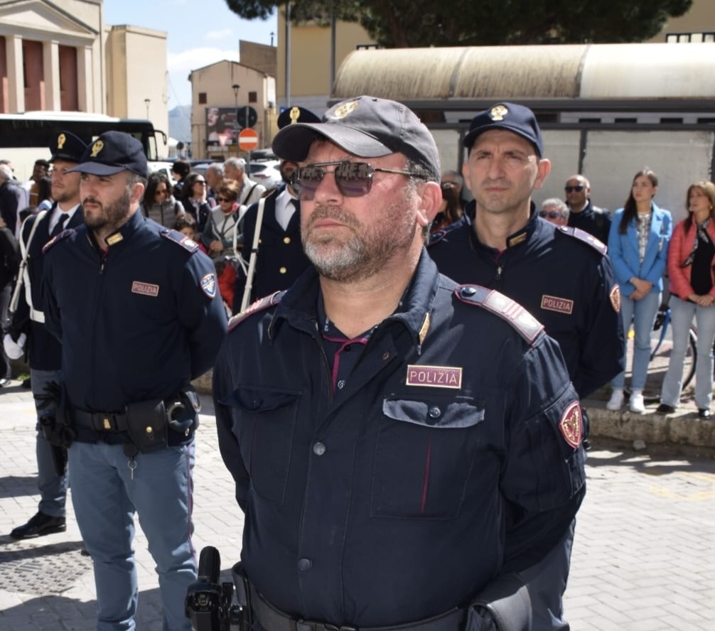 Al momento stai visualizzando Agrigento – Agente della Polizia di Stato, libero dal servizio, salva la vita di una donna