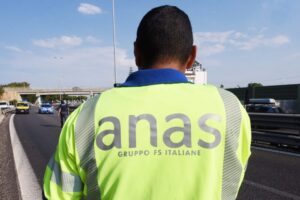 Scopri di più sull'articolo Agrigento – Incendi in Sicilia, cantonieri in prima linea contro l’emergenza