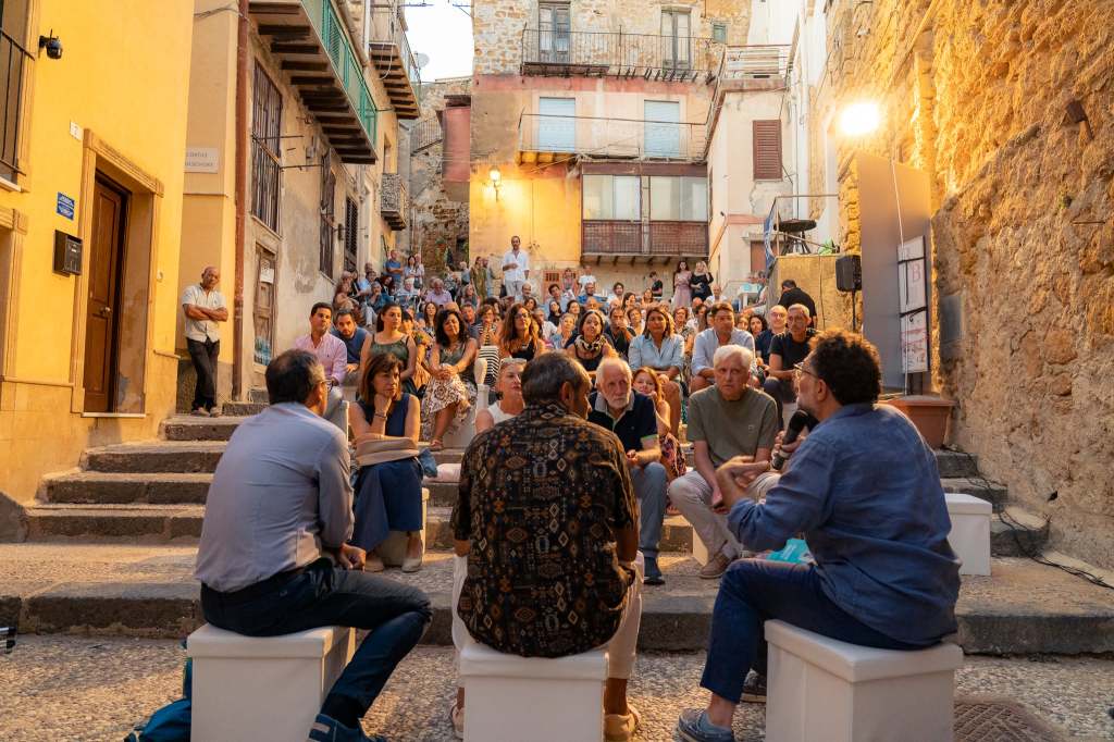 Al momento stai visualizzando Agrigento, due nuovi appuntamenti con il Festival “Libri in Cortile”