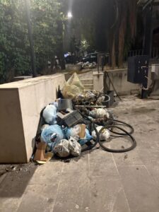 Scopri di più sull'articolo Piazza Garibaldi: il comitato “Favara Pulita” continua la sua opera di valorizzazione