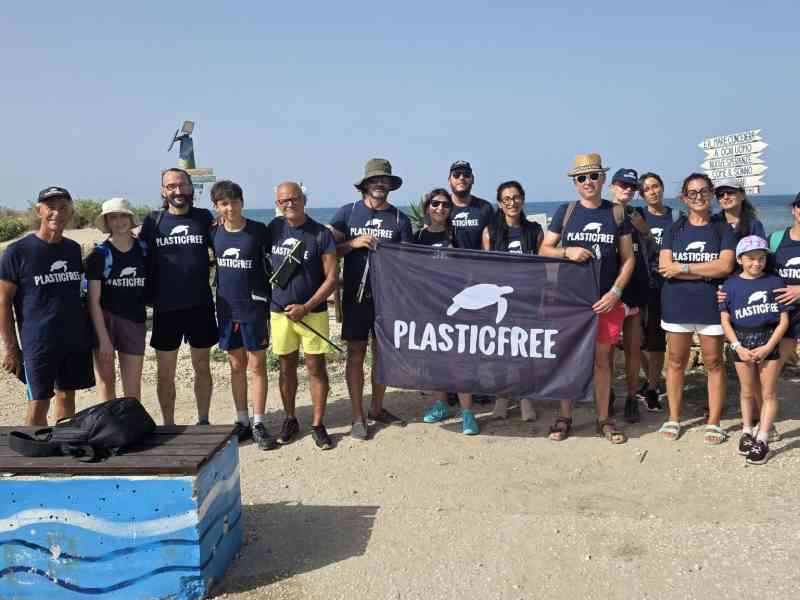 Scopri di più sull'articolo Agrigento – Menfi: i volontari di Plastic Free sfidano il caldo per ripulire la costa