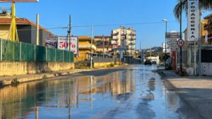 Scopri di più sull'articolo Agrigento – Viale Cannatello come un canale veneziano, ennesima vergogna in città