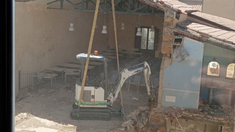 Al momento stai visualizzando Agrigento – Crollo nella futura sede universitaria in via Atenea, prime perplessità dei residenti sulla ripresa dei lavori