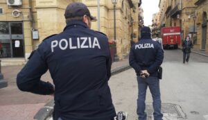 Scopri di più sull'articolo Agrigento – Scippa borsello ad un turista in via Atenea, denunciato tunisino 