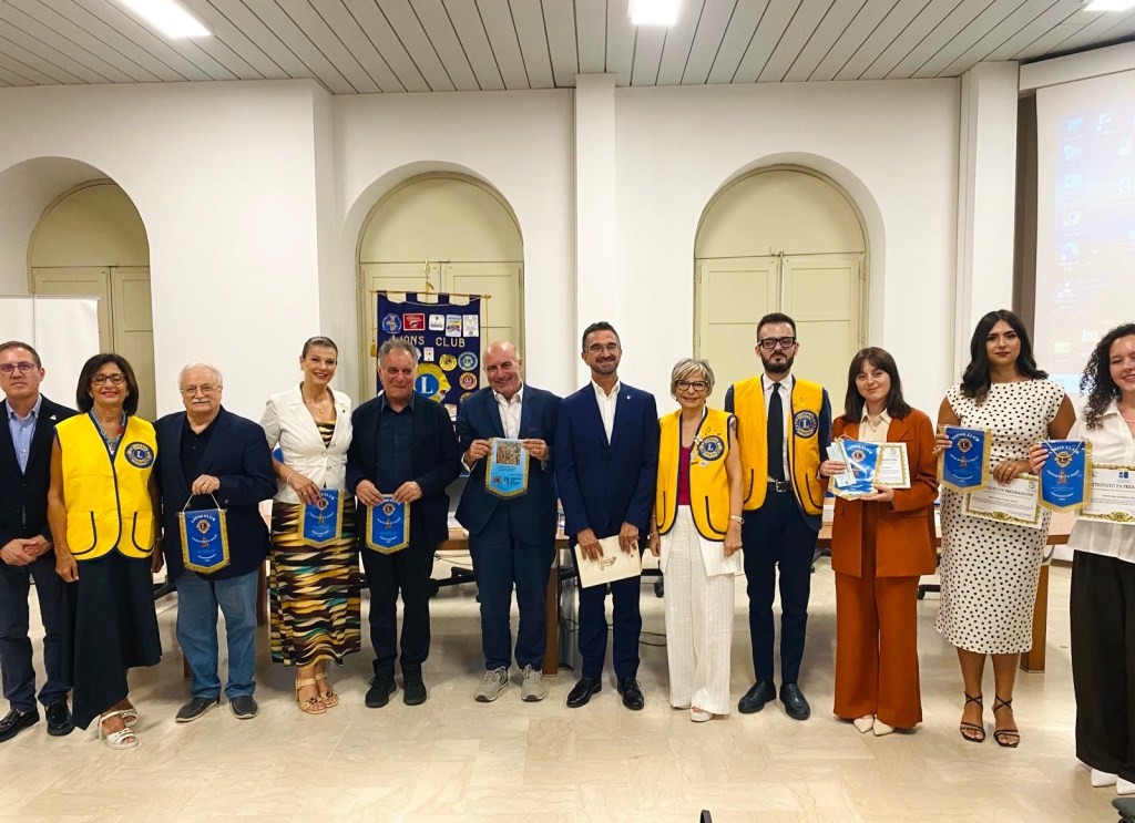 Al momento stai visualizzando Lions Club Agrigento Host, consegnati i riconoscimenti del Premio di Laurea “Peppino Cultrera”