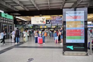 Scopri di più sull'articolo Blocco dei voli all’aeroporto di Catania fino alle 14 per attività dell’Etna