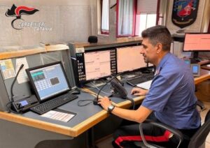Scopri di più sull'articolo Agrigento – Un attimo dal vuoto, salvata dai Carabinieri