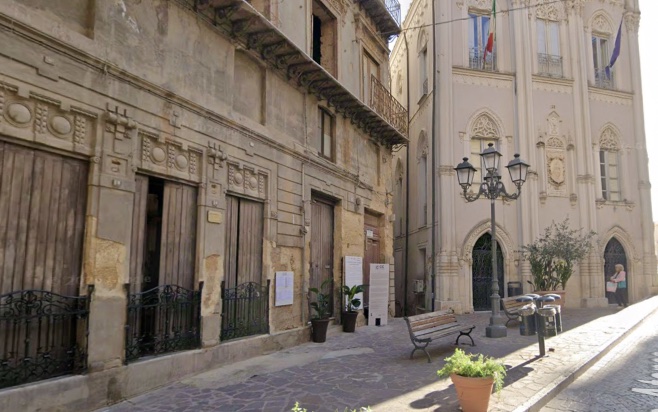 Scopri di più sull'articolo Agrigento – Furto al Circolo dei Nobili, rubato l’impianto audio: il comitato annuncia regole più rigide