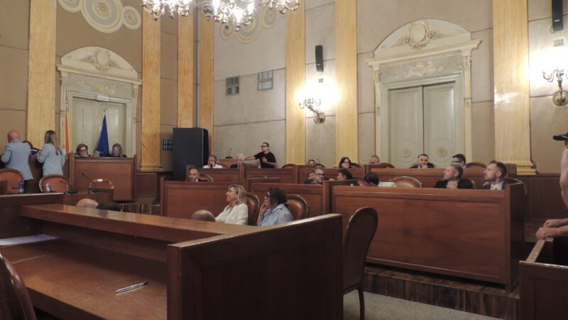 Al momento stai visualizzando Centrodestra in crisi: rissa politica alla prima seduta ad Agrigento
