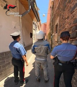 Scopri di più sull'articolo Agrigento – Furto di energia e violazione degli obblighi degli arresti domiciliari, 4 denunce