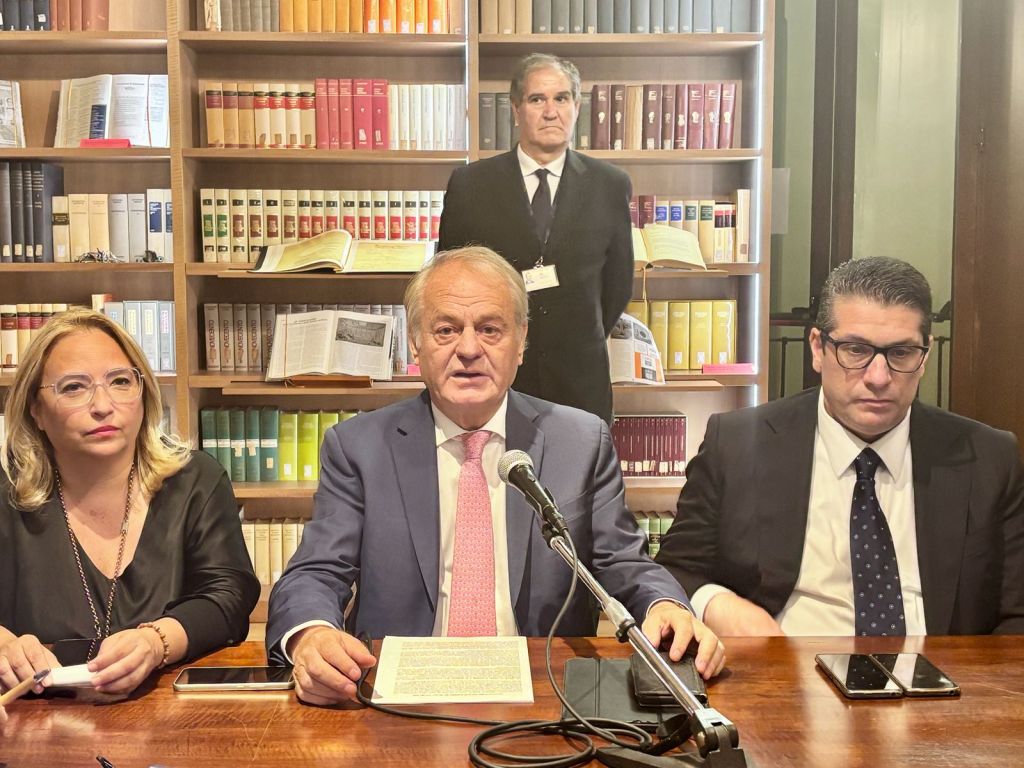 Al momento stai visualizzando Politica del “favore”: clan potenti e istituzioni in difficoltà nell’antimafia