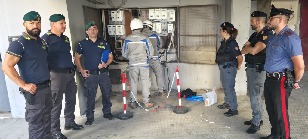 Al momento stai visualizzando Agrigento – Scoperti 35 allacci abusivi in tre edifici, denunciati i proprietari