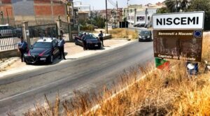 Scopri di più sull'articolo Agrigento – Tenta di uccidere lo zio a bastonate, arrestato 32enne