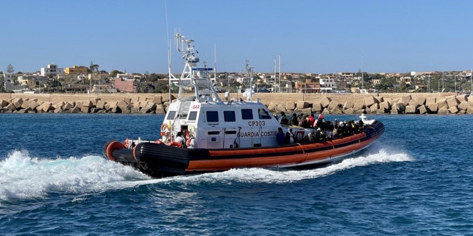 Scopri di più sull'articolo Agrigento – Sbarchi di migranti a Lampedusa