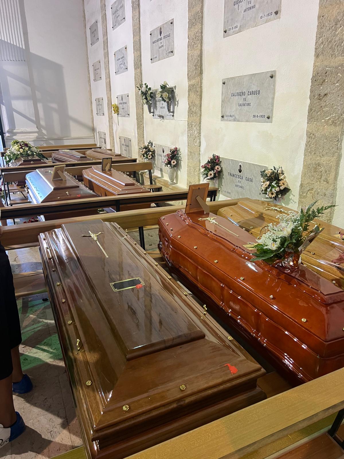 Al momento stai visualizzando Agrigento – Favara emergenza cimitero, Palumbo requisisce i loculi nelle cappelle gentilizie completate o allo stato grezzo