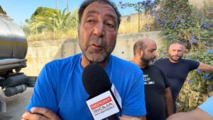 Scopri di più sull'articolo Agrigento – Autobotti, gli operatori replicano ad AICA: “Basta minacce di denunce. Non siamo controllori urbanistici né dipendenti della società”