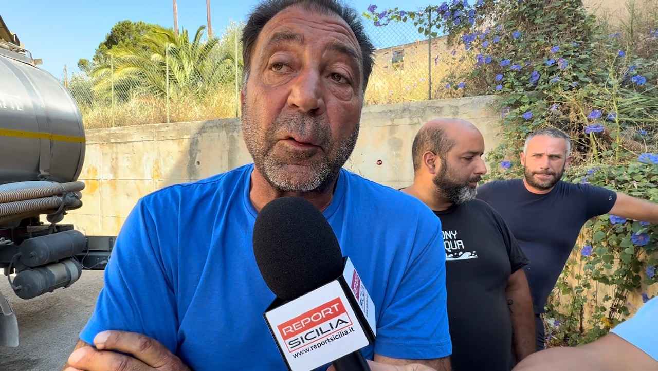 Al momento stai visualizzando Agrigento – Autobotti, gli operatori replicano ad AICA: “Basta minacce di denunce. Non siamo controllori urbanistici né dipendenti della società”