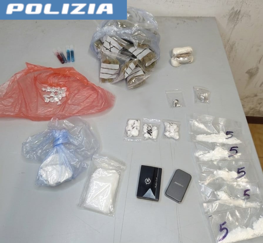 Al momento stai visualizzando Agrigento – In auto con dosi di cocaina, crack e marijuana: denunciato 19enne