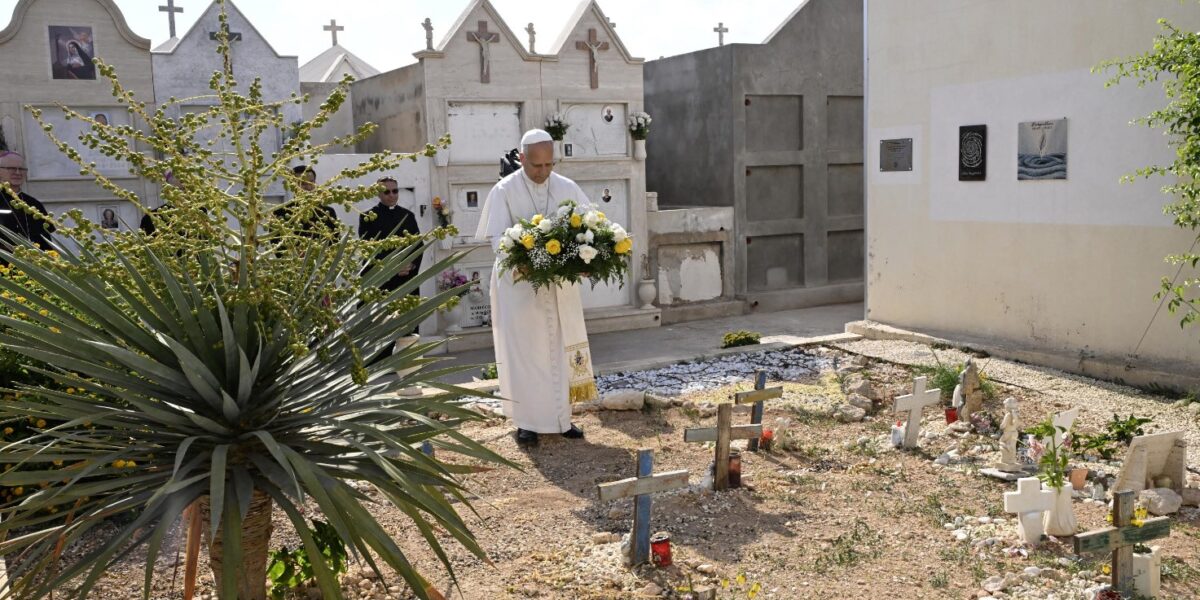 Al momento stai visualizzando Il Papa chiede all’Europa di aprire le porte ai migranti