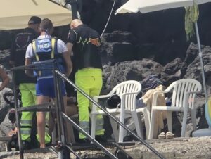 Scopri di più sull'articolo Agrigento – Turista in balia delle onde per tre ore su un materassino, salvata