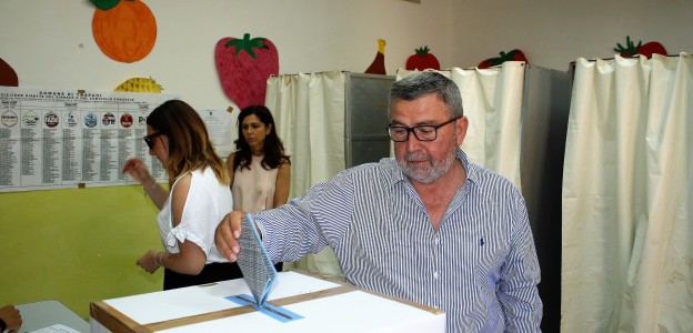 Al momento stai visualizzando Agrigento – “Mare nostrum”, prescritti i reati per l’ex deputato regionale Fazio