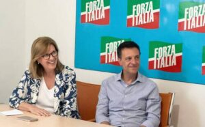 Scopri di più sull'articolo Gallo si autosospende, La Rocca Ruvolo alla guida di Forza Italia