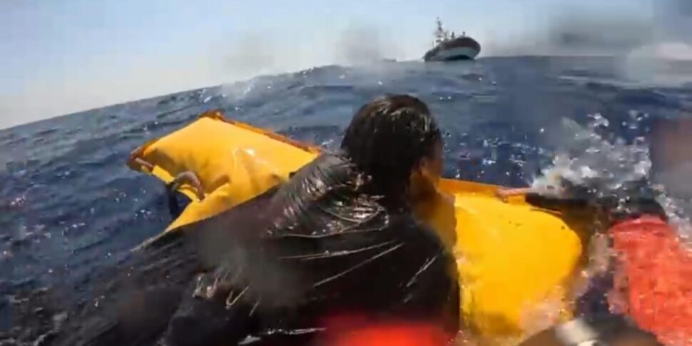 Al momento stai visualizzando Agrigento – Lampedusa, cinque sbarchi in poche ore: 59 migranti soccorsi