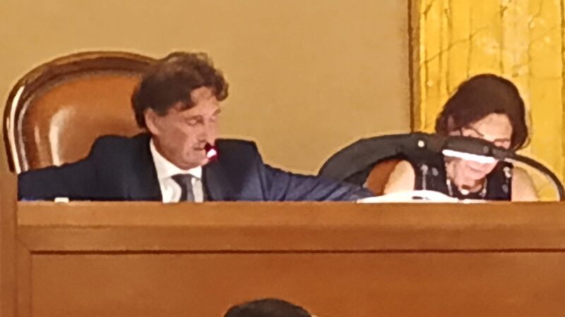 Al momento stai visualizzando Centrodestra in difficoltà: “Civiltà 2.0” eletto con soli 10 voti su 24