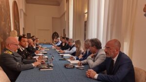 Scopri di più sull'articolo Agrigento – Maddalusa, vertice in Prefettura: Sodano sceglie la linea della legalità. Acqua solo ai fragili, per gli altri resta il nodo delle case abusive
