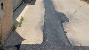 Scopri di più sull'articolo Agrigento – Maddalusa, il paradosso di via Monte Cimone: La strada è asfaltata, arrivano luce, telefono e fibra, ma l’acqua viene negata. Perché solo qui?