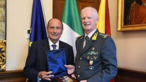 Scopri di più sull'articolo Incontro tra Renato Schifani e il Generale Mattana della GdF: focus sulla sicurezza
