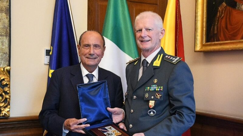 Al momento stai visualizzando Incontro tra Renato Schifani e il Generale Mattana della GdF: focus sulla sicurezza
