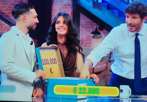Al momento stai visualizzando Agrigento – Delia,  Olivia Genova protagonista ad “Affari Tuoi”