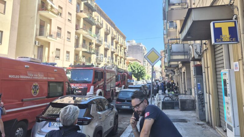 Al momento stai visualizzando Tragedia a Palermo: uomo ucciso a coltellate, aggressore in casa con gas aperto