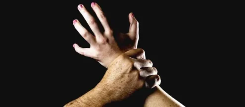 Scopri di più sull'articolo Agrigento – Licata, aggredisce l’ex moglie e l’amica con calci e pugni: arrestato 32enne