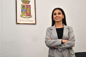 Scopri di più sull'articolo Ilenia Vella, 30 anni, è la nuova capo della Squadra mobile di Forlì